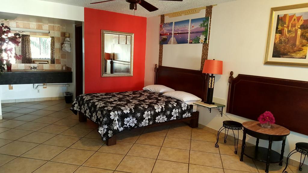 Lago Motor Inn 레이크워쓰 외부 사진